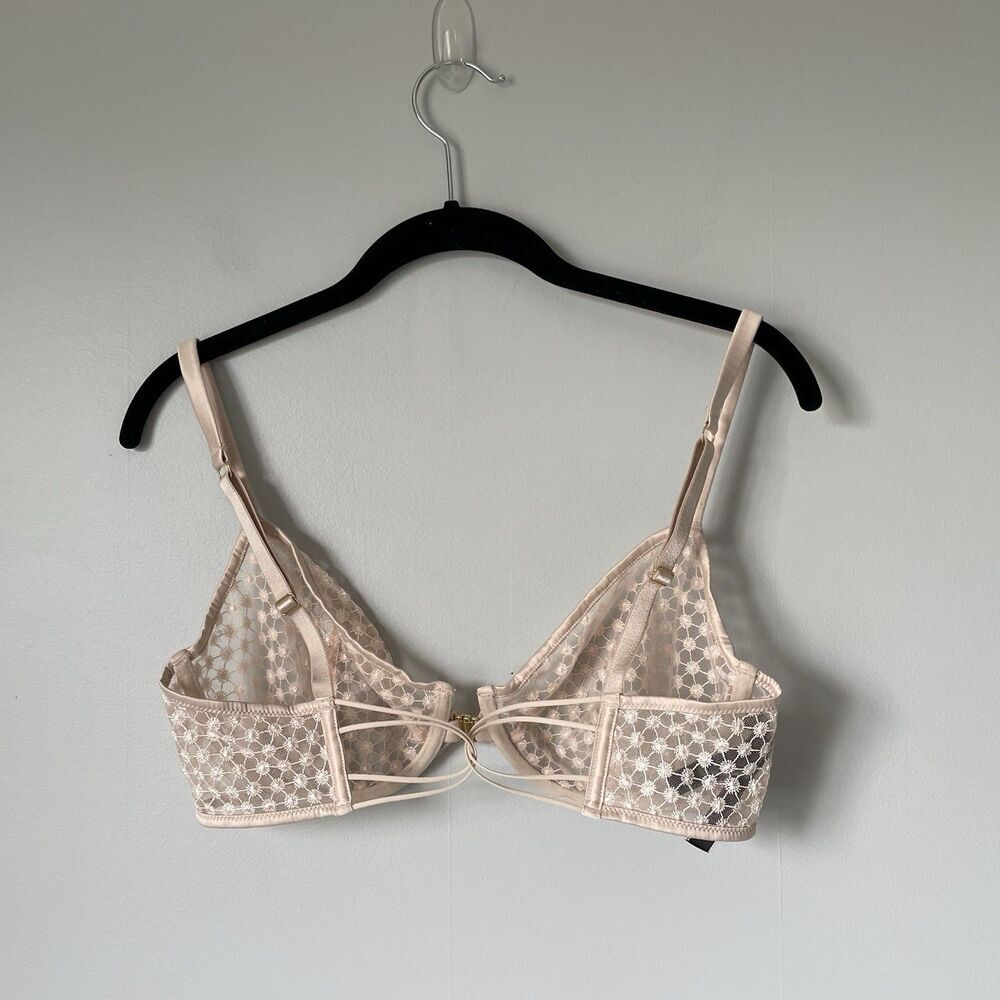 Victoria's Secret Body by Victoria Unlined Demi Bra Lingerie Women's Size 34DD - Picture 2 of 7